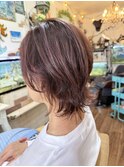癖毛を生かした ショートウルフレイヤー&ライラックカラー