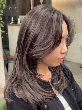 ハーシーバイアポロ 相模大野(HERSHE by apollo) xバレイヤージュ/ホワイトグレージュ/レイヤーカット