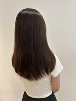 ソランテ(SOLLANTE) 重めのストレートロングヘア