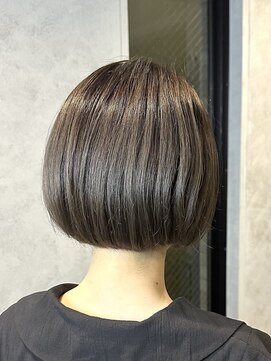 ラック(LUCK) ショートバレイヤージュ/船橋/くすみベージュ/細めハイライト