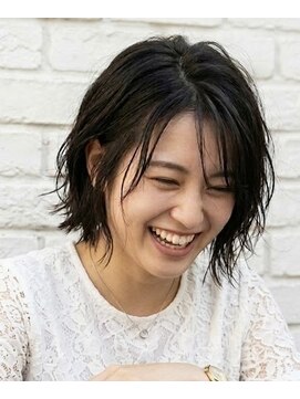 ドックス(dock::s) ナチュラルパーマとN.カラー透明感ブルー