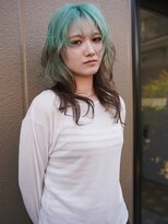 オルティ(OLTI)&nbsp;《OLTI》ミントグリーンとブラウン×軽やかレイヤーカット