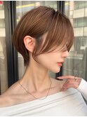 長め前髪くびれ丸みショート