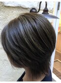 ボブウルフ×「大人上品」な白髪染めハイライト