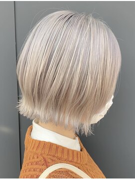 ダブル(W) Nu  white