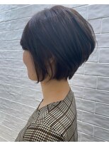 ステア ケース(stair case)&nbsp;【大人かわいい ツヤ髪】前下がり レイヤー ショートボブ