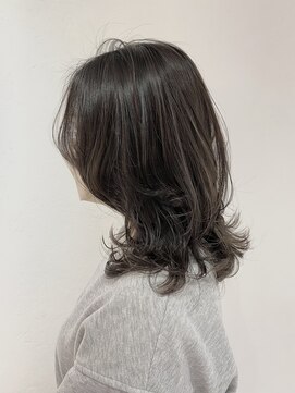 ベルム(Belme) ウルフレイヤー×ダークグレーハイライト