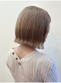 ミルクティーベージュ/ベージュカラー/切りっぱなしボブ