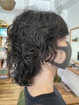 ホロホロ ヘアーデザイン(holoholo Hair Design) 無造作スパイラルパーマ　メンズロングヘアー