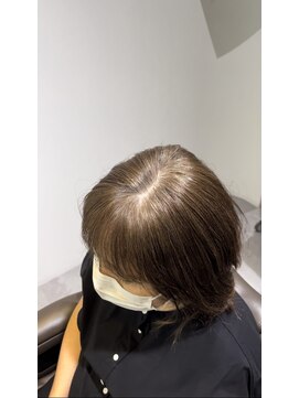 ロエ 平尾山荘(loe) 【脱白髪染めハイライト】×ライトベージュ