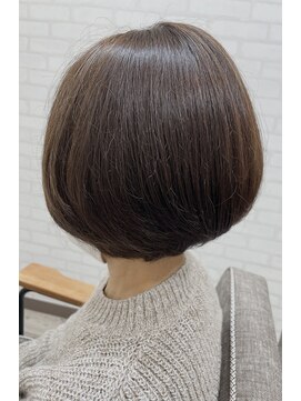 ポルタ(porta) 首がスッキリ・ショートボブ