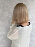 ミルクティーベージュ×切りっぱなしボブ