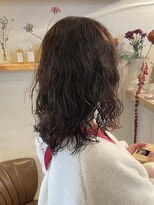 ビスクヘアデザイン(bisq hair design)&nbsp;パーマ　髪質改善　艶髪　ミディアムレイヤー　学割24