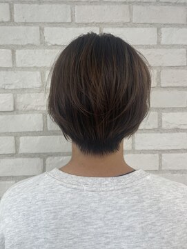 アッシュ 稲田堤店(Ash) 束感ショート