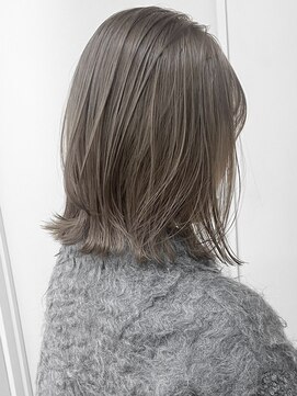 パークレーン アイス イヴェン(park lane ICI yeven) レイヤーボブ切りっぱなしボブラベンダーミルクティーベージュ