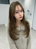 ユーフォリア 新宿通り(Euphoria) ザクザクレイヤー顔周りレイヤーワンカールハッシュカット