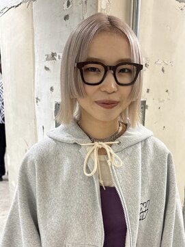 ロジ(loji) 姫カットボブ×ホワイトベージュ