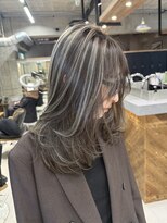 ルーフアクト(LUFE act)&nbsp;伸びても気になりずらいコントラストハイライトカラー