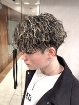 メンズサロン ガウディ 三宮店(men's salon Gaudi)&nbsp;波巻きスパイラルパーマ×メッシュハイライトカラー