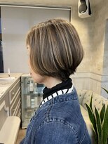ヘアアンドメイク アリス(hair&make ALICE produce by COLT)&nbsp;ショート　ハイライト　ゴールド　ブロンド　ブリーチ