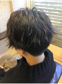 外ハネハンサムショート