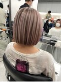 丸みショートボブュカラーグレイカラー白髪ぼかしハイライト
