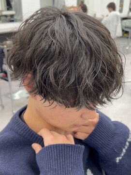 リップス 栄(LIPPS) ソフトツイストスパイラル波巻き無造作マッシュショート