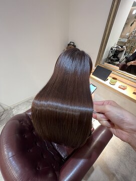 ベルラ(BeLuRA) 美髪矯正後に美髪エステすると…