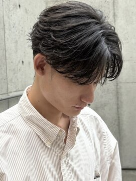 イーラ(era) フェザーショートパーマ/メンズ/刈り上げ/眉毛/ツイスト