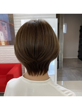 アールモンドヘア新世界 ♯ショートボブ