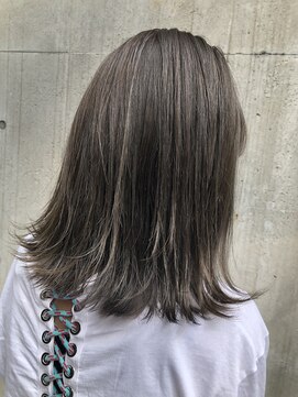 メリー(merry craftsman's factory) 外ハネグレージュka