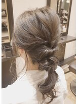 ヘアサロン トラヴィス(hair salon Travis)&nbsp;編みおろしアレンジ