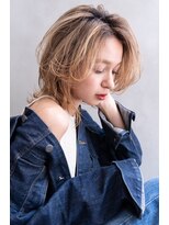 SIENA　大人ヘア！フェザーウルフスタイルｘシルーブロンド