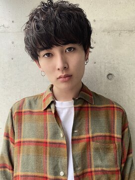 フィフス(fifth) ◇王道マッシュパーマ 束感ショート 黒髪◇