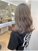 大人気の透明感スタイル”グレージュ”