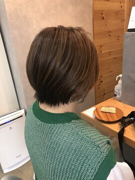 シロトータルデザイン(shiro total design) ショートボブ×アッシュベージュ