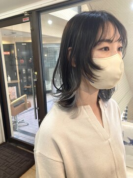 ロア ヘアーコーディネート 三条烏丸店(LoRE hair coordinate) LoRE ホワイトシルバー　インナーカラー