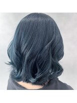 ミル(1001 mille)&nbsp;ターコイズブルーの外ハネミディ【1001mille】