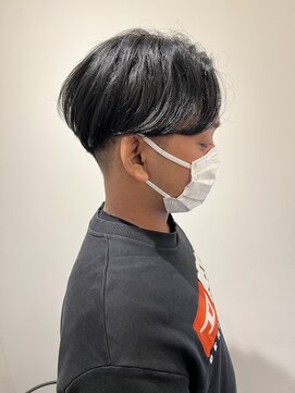 リリアーナ(LILIANA) センターパート ニュアンスパーマ メンズカット パーマ