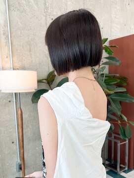 ノエ(noe) 切りっぱなし地毛風グレージュ