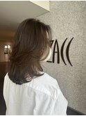 毛流れミディアムレイヤーカット