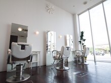 リボーン ヘアーアンドリラックス RE BORN hair&relax