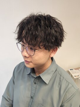 ニアウ 伊勢崎連取店(Niau) 刈り上げショートマッシュ波巻きツイストスパイラルパーマ