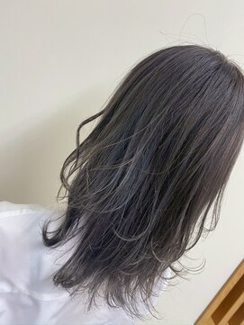 ヒラトヤ 肴町店 大人かわいいスモーキーカラーハッシュカットロングレイヤー