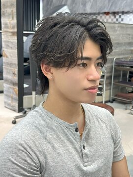 ネオン(NEON) フェザーショート