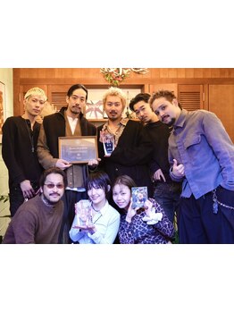 美容室版ミシュラン《KAMI CHARISMA*4年連続受賞スタイリスト在籍*カラー部門受賞サロン》[代官山]