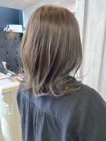 キャアリー(Caary)&nbsp;福山人気20代30代40代オリーブグレージュ立体感ローライト艶髪