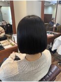 ショートボブ