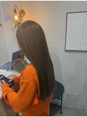 ベージュカラー