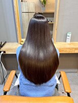 イオエ 元町(ioe) 前髪/暗髪カラー/艶カラー/小顔カット/髪質改善/縮毛矯正/黒髪